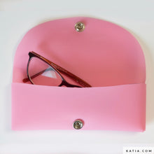 Carica l'immagine nel visualizzatore di Gallery, Vinile matte rosa