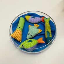Carica l'immagine nel visualizzatore di Gallery, Pannello La pesca dei pesciolini