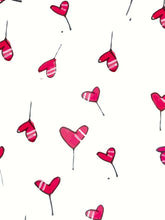 Carica l'immagine nel visualizzatore di Gallery, Tessuto Ecopelle Tessy Cuori
