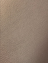 Carica l'immagine nel visualizzatore di Gallery, Tessuto Ecopelle Tessy Plus Bronzo