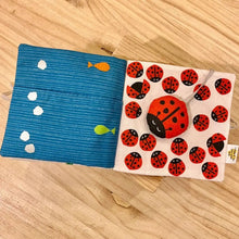 Carica l'immagine nel visualizzatore di Gallery, Pannello La storia della coccinella
